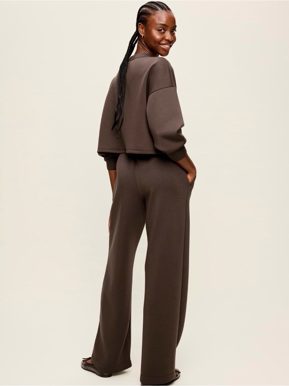 Old Navy High-Waisted Bounce Fleece Wide-Leg Sweatpants NWT XL Espresso Gorpcore - Picture 4 of 5